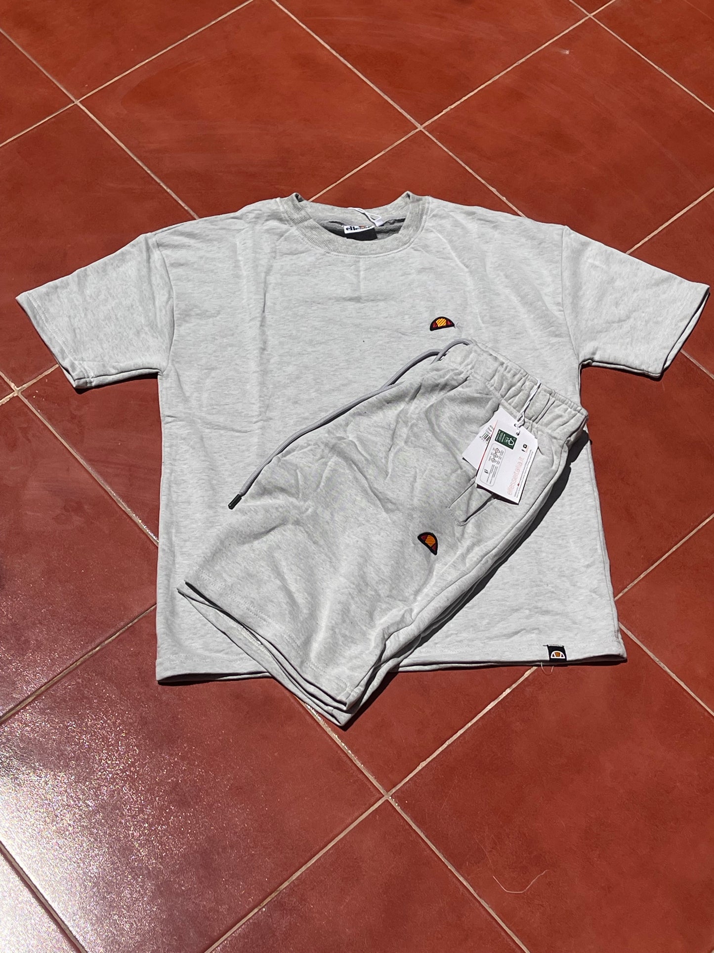 Ensemble oversize Ellesse